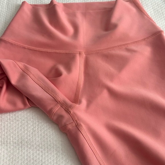 Alo Yoga 7/8 High-Waist Airlift Legging - Strawberry Lemonade SMALL - Picture 2 of 5